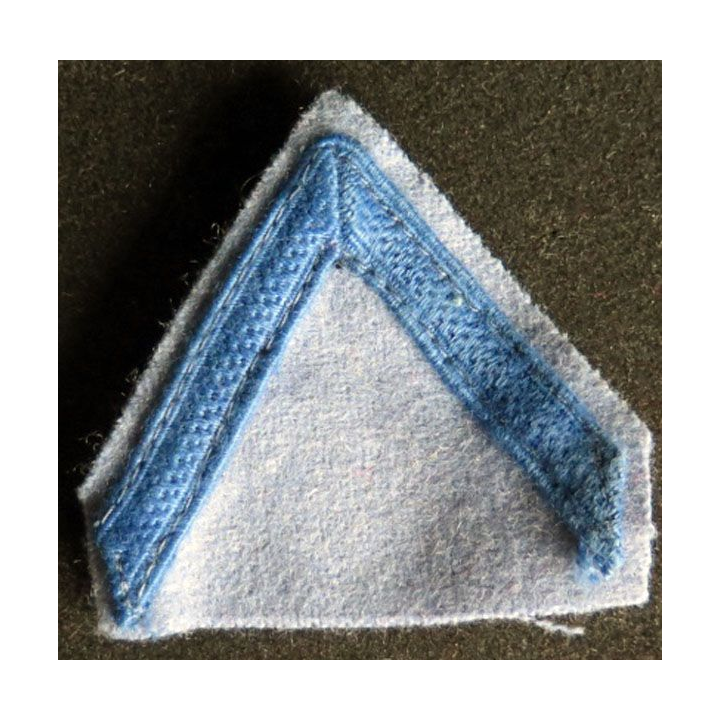 Galon de 1° Classe sur tissu bleu clair avec crochets