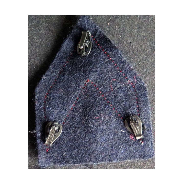 Galon de caporal PDL sur tissu bleu noir avec crochets