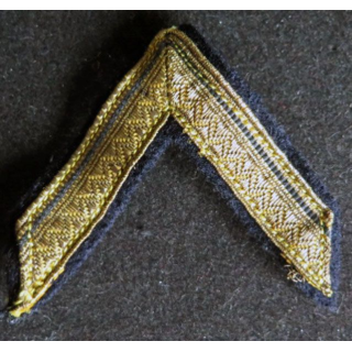Galon doré de sergent ADL sur tissu noir avec crochets