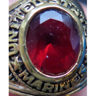 USA : bague de United States Marines Tuntavern 1775 Iwo Jima 1945 pierre rouge