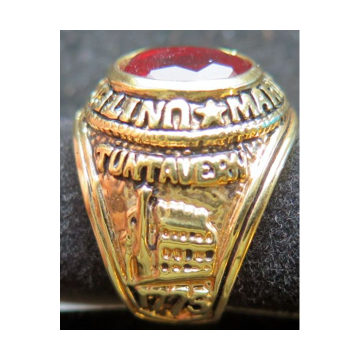 USA : bague de United States Marines Tuntavern 1775 Iwo Jima 1945 pierre rouge
