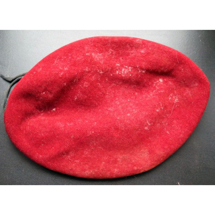 Béret rouge du régiment de hussards parachutistes Beighau Oloron