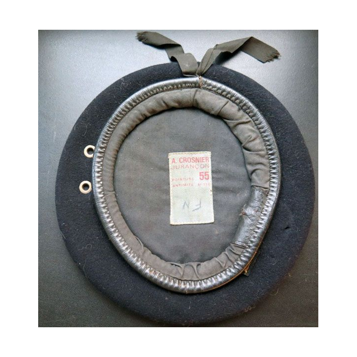 Béret bleu foncé de capitaine avec galon tissu collé Crosnier T 55