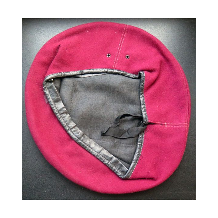 Béret rouge cousu en 3 parties SAS 2° guerre mondiale sans marquage taille 58/59