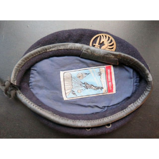 Béret commando noir avec insigne des chasseurs parachutistes 