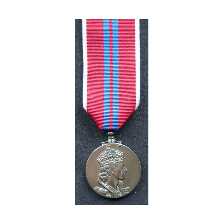 médaille du couronnement de la Reine Elisabeth II 2 juin 1953 (copy)