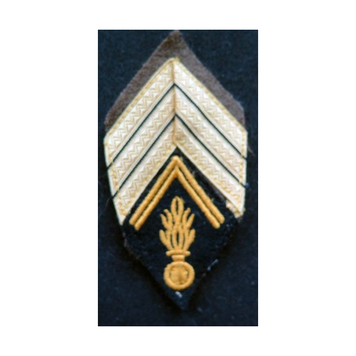galon de sergent chef de la gendarmerie nationale