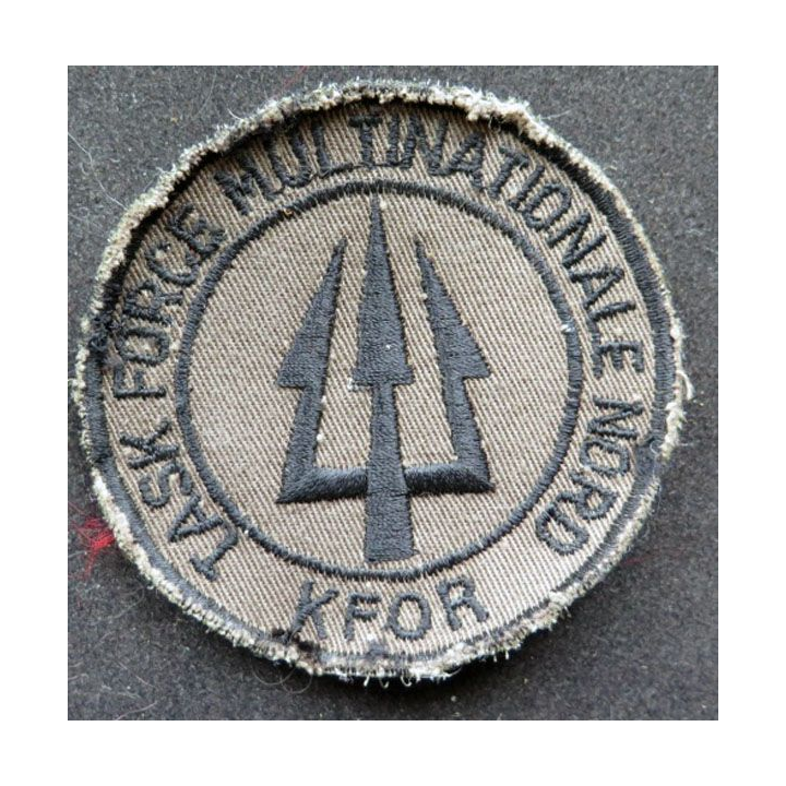 KFOR : Insigne tissu de la Task Force multinationale Nord KFOR 8 cm
