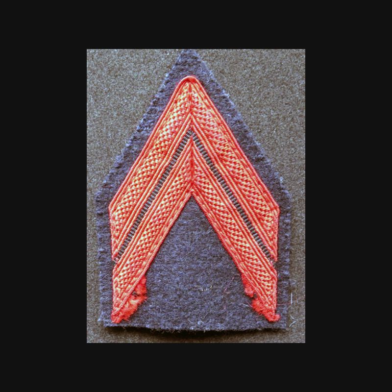 Galon de caporal PDL sur tissu bleu noir Galon de caporal PDL sur tissu bleu noir