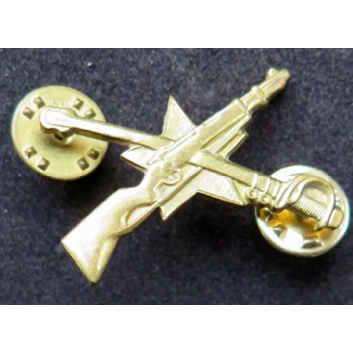 insigne métallique de col d'officier des pays de l'Est