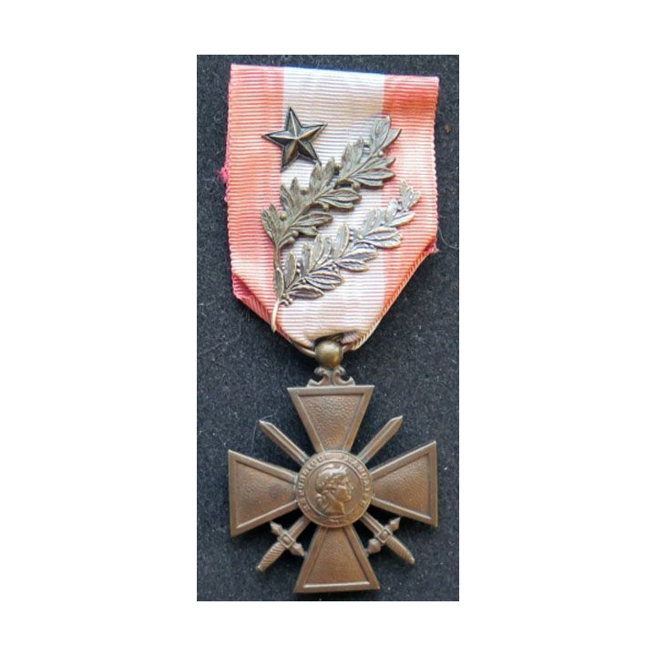 Croix guerre théâtres opérations extérieures 2 palmes étoile TOE