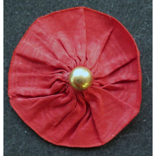 Coquelicot en tissu en boutonnière 