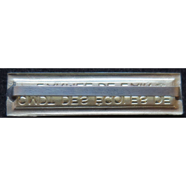 Barrette " CMDT DES ÉCOLES DE L'ARMÉE DE L'AIR " en métal argenté