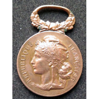 FRANCE : Médaille de la république française en bronze sans ruban 