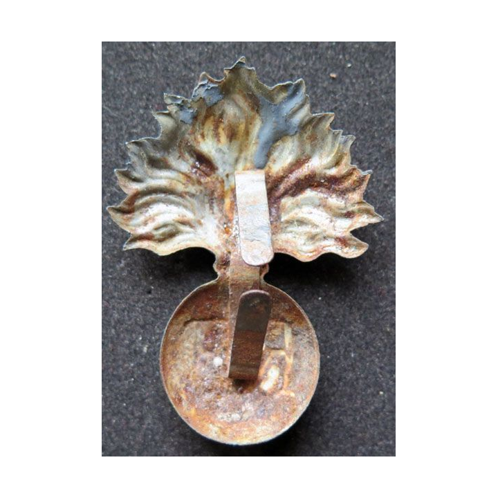 grenade de casque Adrien 1° guerre mondiale d'époque