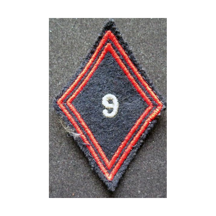 LOSANGE DE BRAS MODÈLE 45 : 9° régiment de cuirassiers cadre