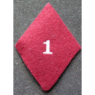 LOSANGE DE BRAS MODÈLE 45 : 1° régiment médical troupe