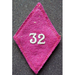 LOSANGE DE BRAS MODÈLE 45 : 32° section d'infirmiers militaires  troupe
