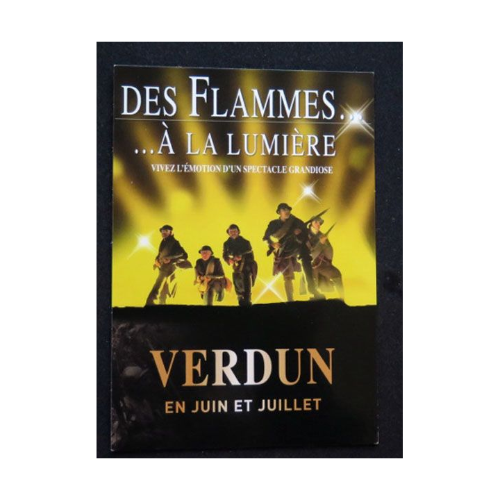Carte postale des flammes à la lumière Verdun en juin juillet