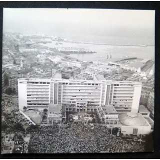 photo guerre d'Algérie 13 mai 1958 au CPSM d'Alger coup d'état putsch