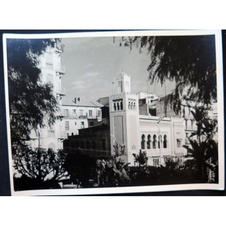Photo sur la guerre d'Algérie Alger les locaux du bled 1958