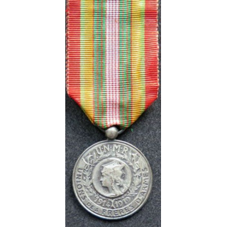 FRANCE : médaille de l'Union des frères d'armes 1914 1919 UNMR en bronze