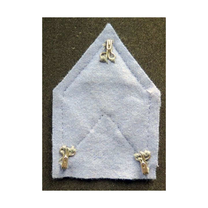 Galon de caporal chef ADL bleu et argent sur tissu bleu clair avec crochets