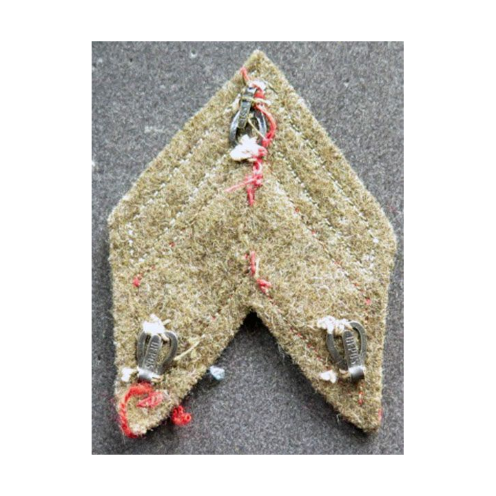 Galon de caporal du train sur tissu kaki avec crochets MCPC