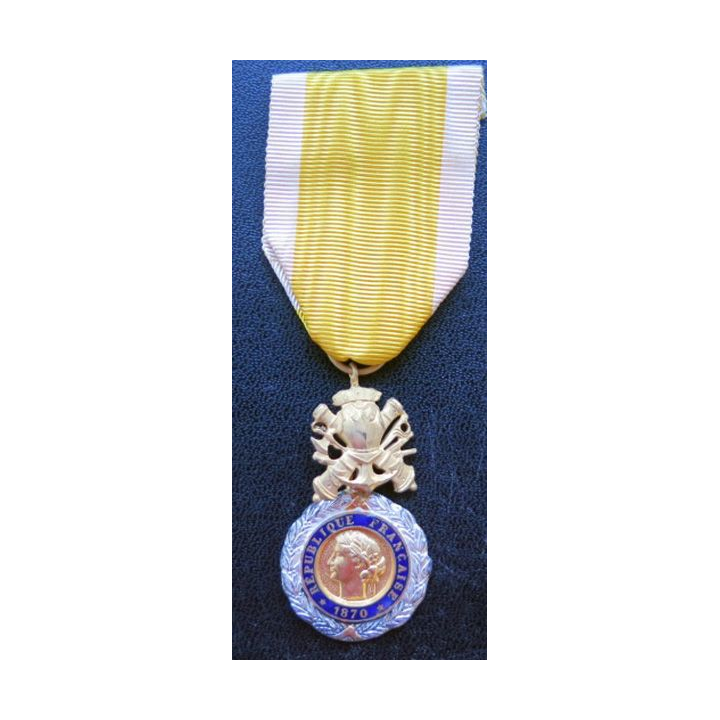 FRANCE : médaille militaire UNIFACE 3° république