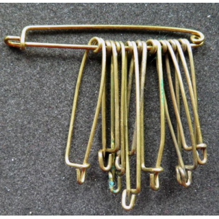 MILITARIA : lot de 10 épingles en laiton de dimensions variées