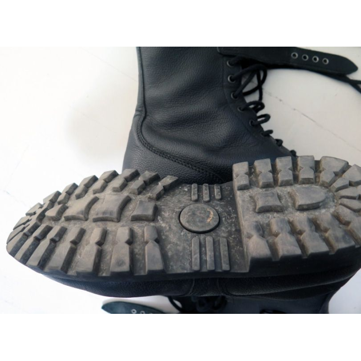 Paire de Rangers en cuir TBE de taille 44 MarBOT 1 / 09 Neuvic 280/107