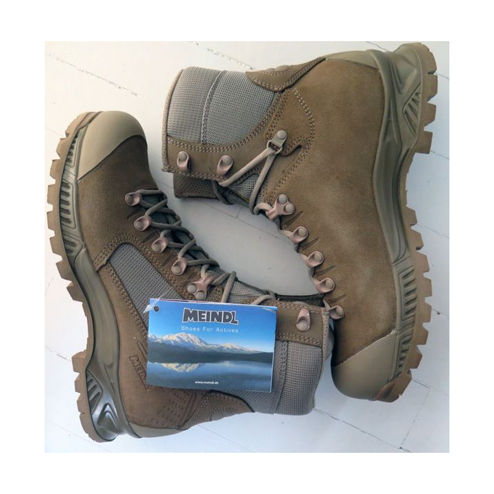 Paire de chaussures Combat trek chaud Félin neuve MEINDL taille 43 