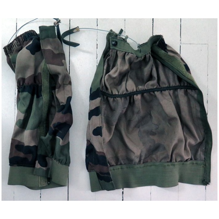 Paire de guêtres en toile camouflée