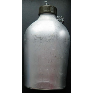 Gourde aluminium Bourgeat 1986 militaire française