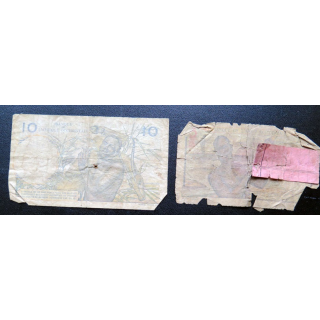 Billet de 10 francs et de 5 francs de l'Afrique occidentale très usagés