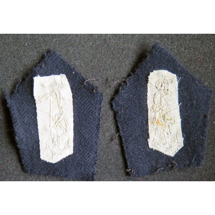 Paire d'insigne de col d'officier marinier breveté supérieur (BS) 