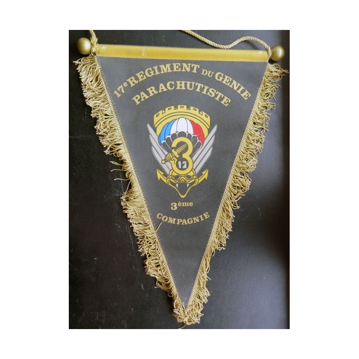 17° RGP : fanion de la 3° compagnie du 17° régiment du génie parachutiste 25 x 39 cm