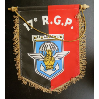 17° RGP fanion régiment du génie parachutiste sapeur suis para demeure