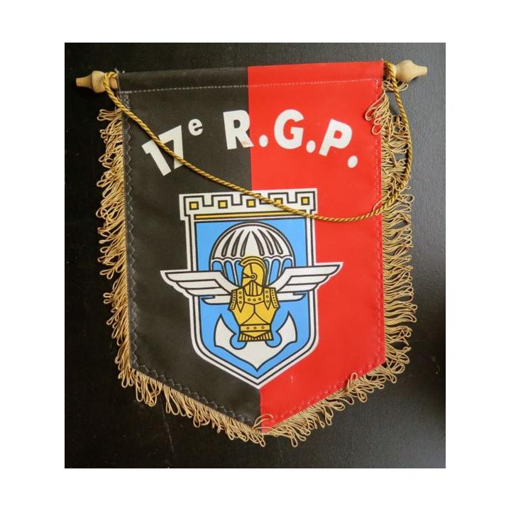 17° RGP fanion régiment du génie parachutiste sapeur suis para demeure