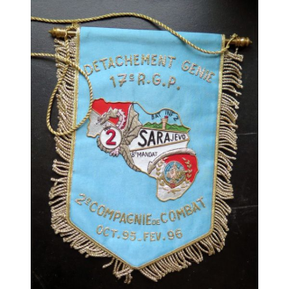 fanion de la 2° compagnie du 17°RGP Bat INF 2 Sarajevo 8° mandat 
