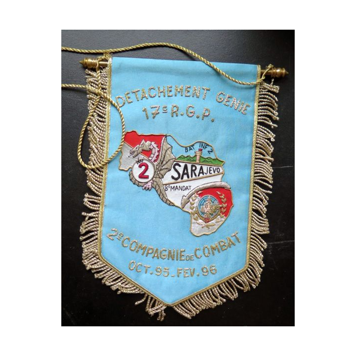 fanion de la 2° compagnie du 17°RGP Bat INF 2 Sarajevo 8° mandat 
