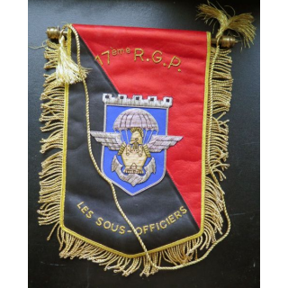 17° RGP fanion des sous officiers du 17° Régiment du génie parachutiste