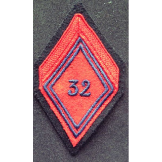 LOSANGE DE BRAS MODÈLE 45 : 1° classe du 32° régiment d'artillerie