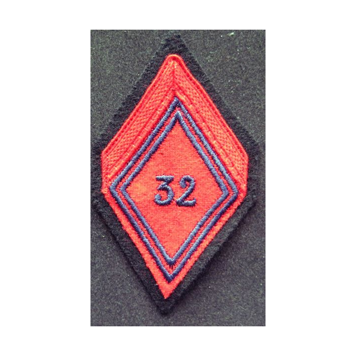 LOSANGE DE BRAS MODÈLE 45 : 1° classe du 32° régiment d'artillerie
