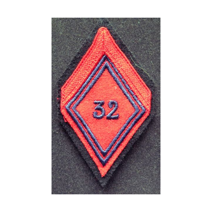 LOSANGE DE BRAS MODÈLE 45 : 1° classe du 32° régiment d'artillerie