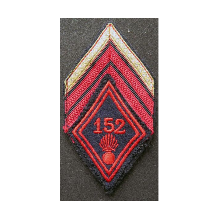 LOSANGE DE BRAS MODÈLE 45 : caporal chef PDL du 152° régiment d'infanterie