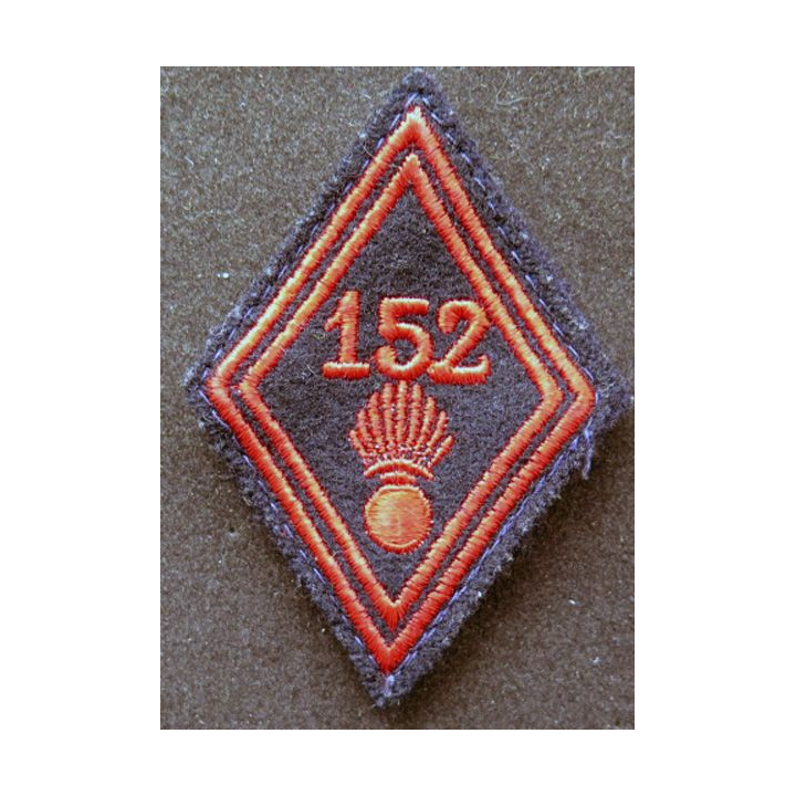 LOSANGE DE BRAS MODÈLE 45 : 152° régiment d'infanterie troupe