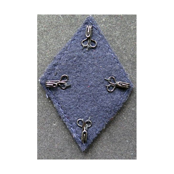 LOSANGE DE BRAS MODÈLE 45 : 152° régiment d'infanterie troupe