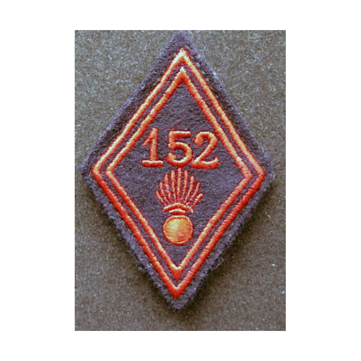 LOSANGE DE BRAS MODÈLE 45 : 152° régiment d'infanterie troupe