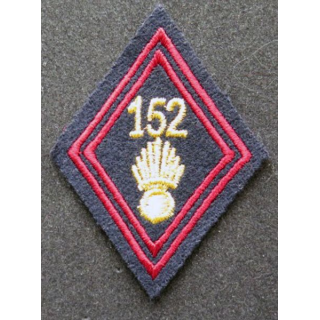 LOSANGE DE BRAS MODÈLE 45 : 152° régiment d'infanterie cadre